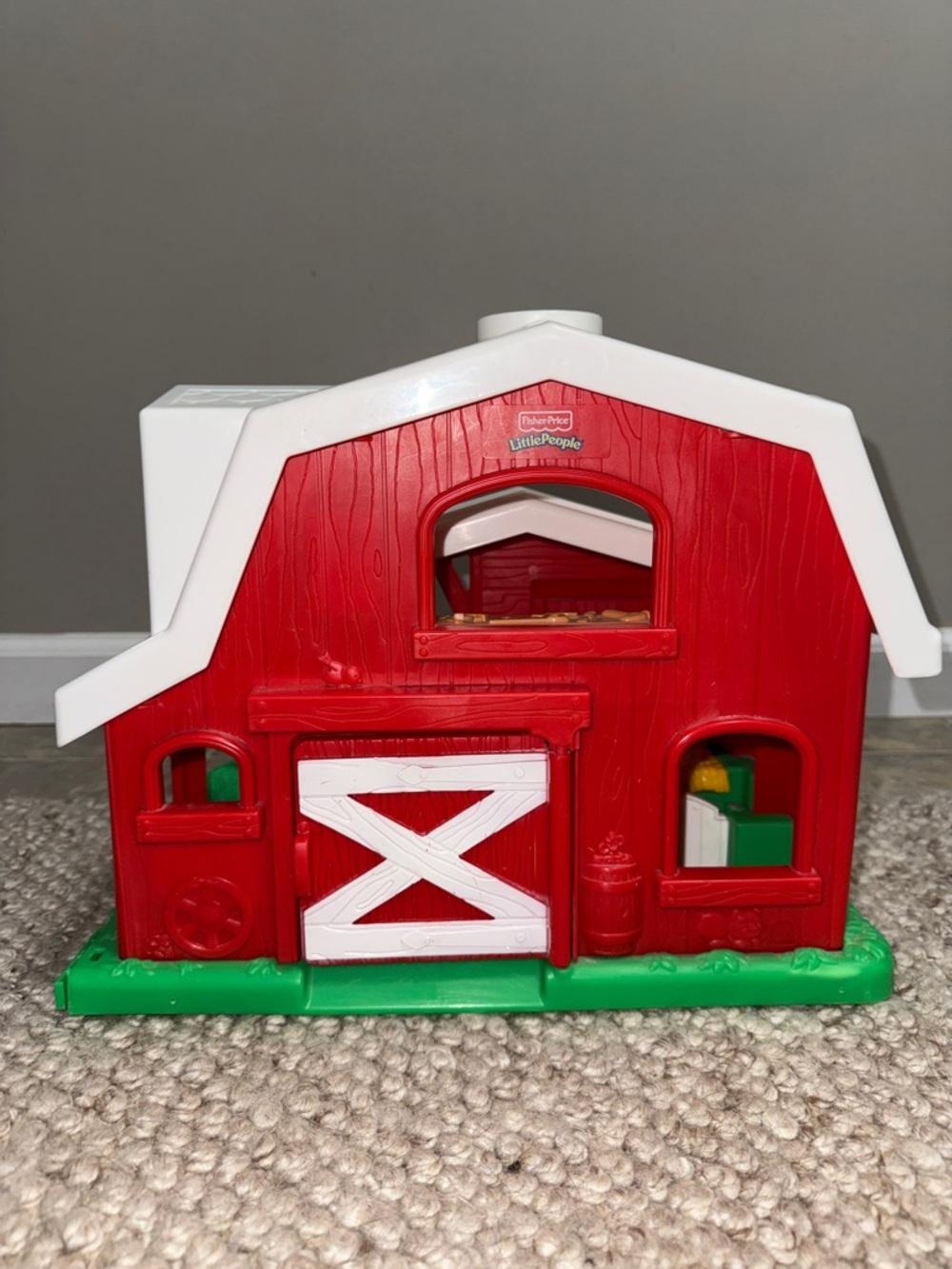 Fisher-Price Little People Red & White Toy Barn from 2001 SOUNDS DONT WORK!!